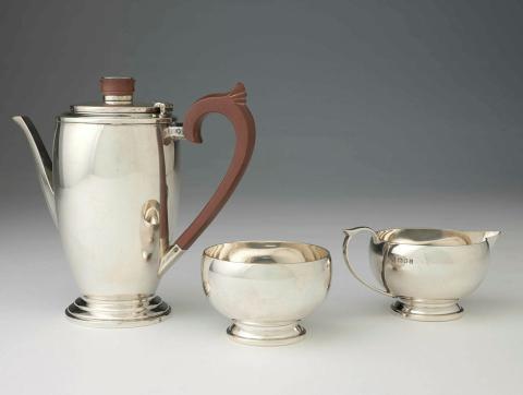 Artwork Tea-set this artwork made of Sterling silver with bakelite handle and knob, created in 1935-01-01