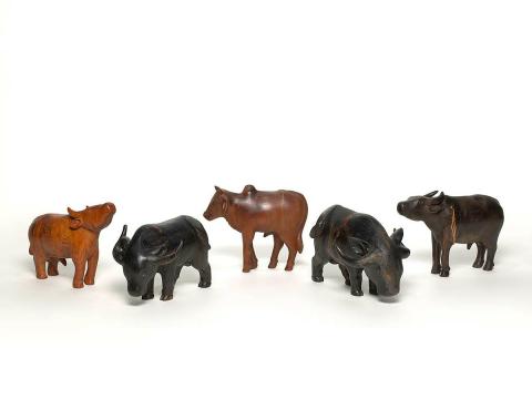 Artwork Buffaloes (from '1979' series) this artwork made of Wood, varnish, created in 2009-01-01
