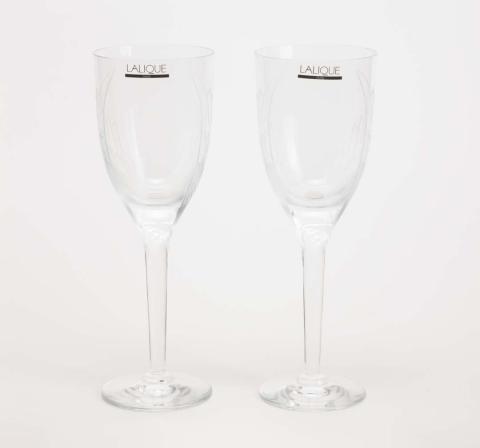 Artwork Angel champagne glasses this artwork made of Clear crystal, created in 1948-01-01