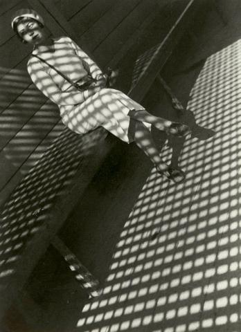 Artwork Devushka s leikoi (Girl with a Leica) this artwork made of Gelatin silver photograph
, created in 1934-01-01