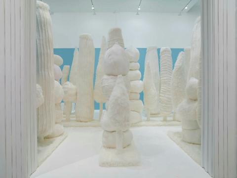 Artwork My Monument: White Forest this artwork made of Synthetic fur, synthetic fibre fill, steel, wood, medium density fibreboard, created in 2008-01-01