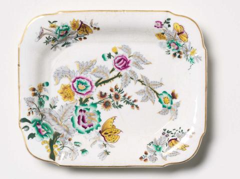 Artwork Platter this artwork made of Porcelain printed with overglaze colours and gilt, created in 1850-01-01