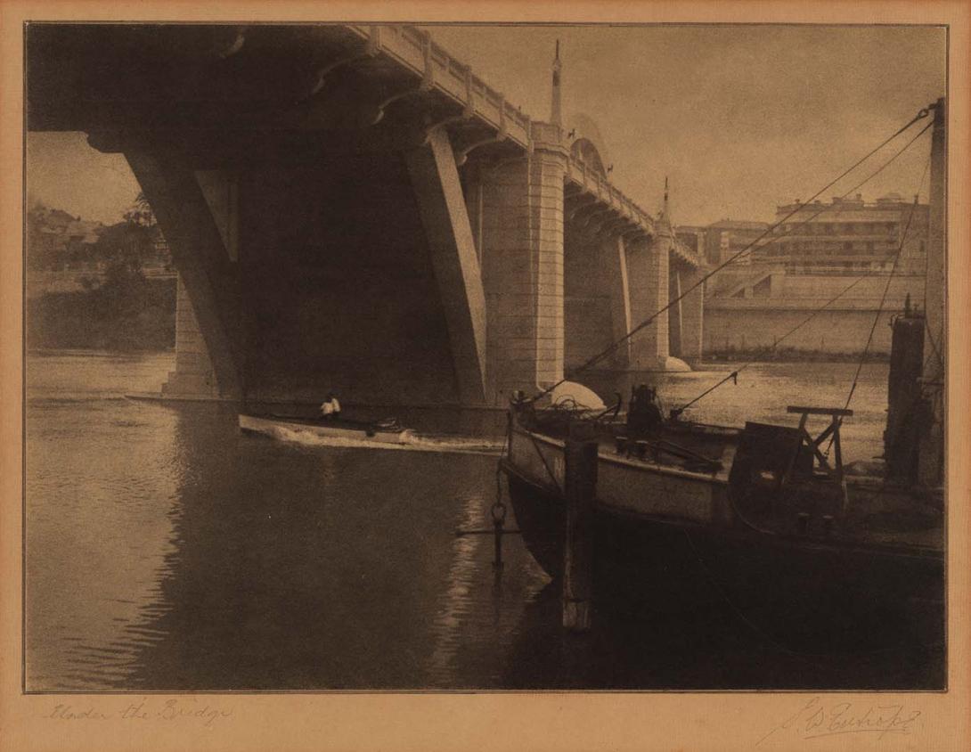 Artwork Under the bridge (Grey Street Bridge, Brisbane) this artwork made of Bromoil photograph on paper, created in 1928-01-01