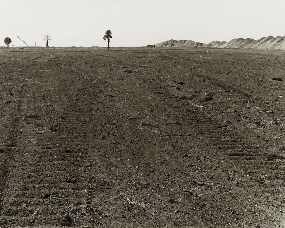 Artwork Moura mine (from 'Journeys north' portfolio) this artwork made of Gelatin silver photograph on paper, created in 1986-01-01