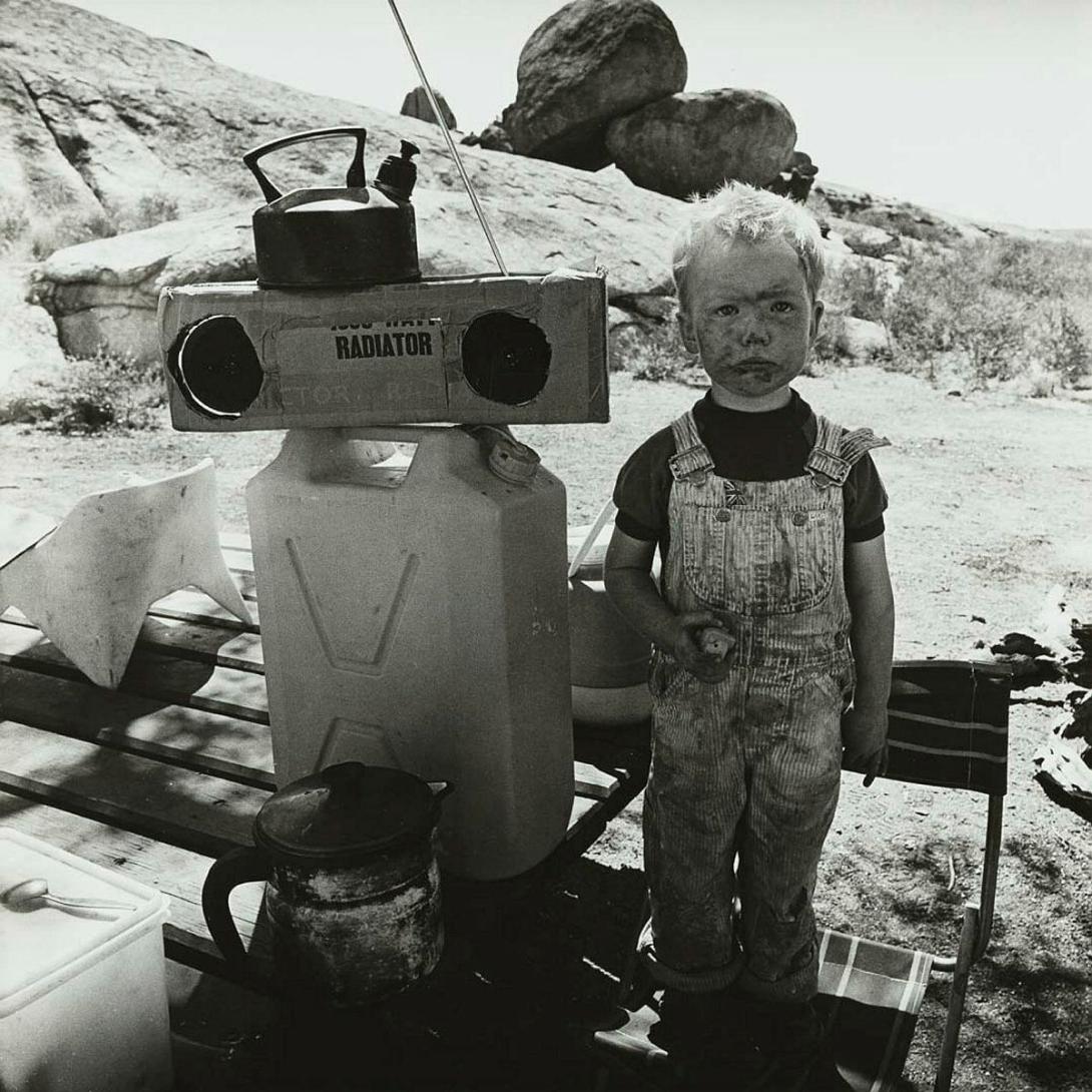 Artwork My son Jack, filthy, near Banana (from 'Journeys north' portfolio) this artwork made of Gelatin silver photograph on paper, created in 1986-01-01