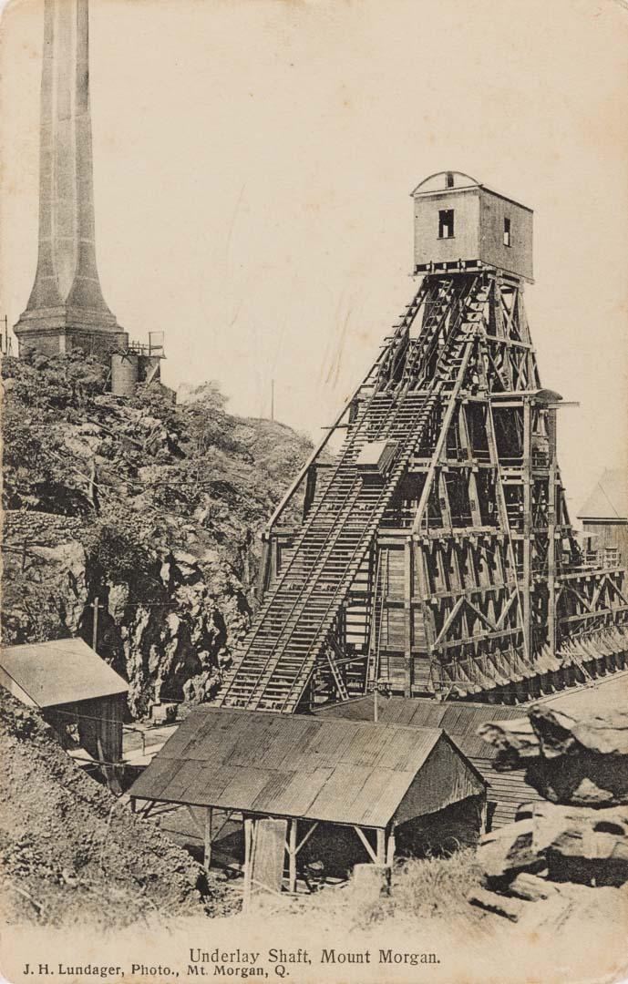 Artwork Underlay Shaft, Mount Morgan this artwork made of Postcard: Black and white print on paper, created in 1910-01-01