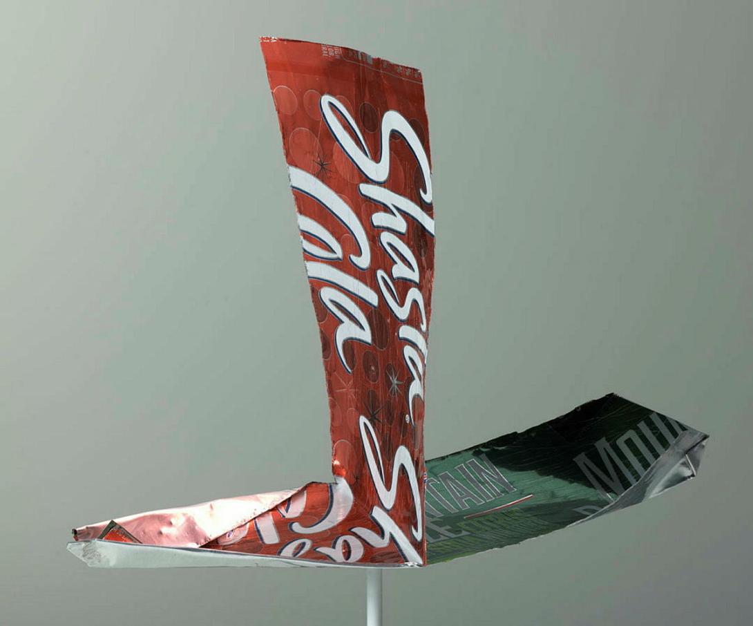 Artwork Waa (canoe) this artwork made of Aluminium can toy, created in 2021-01-01