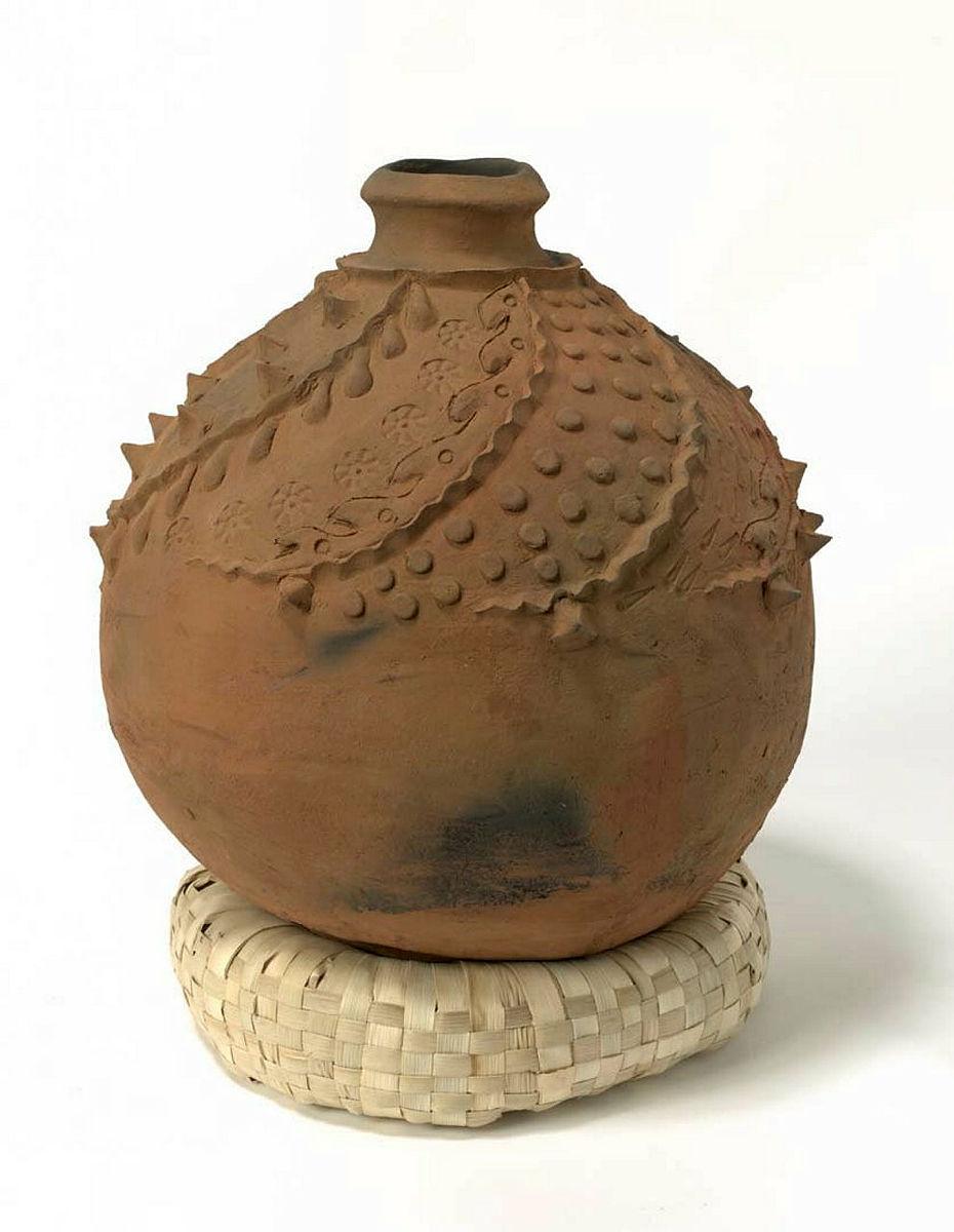 Artwork Saqa ni wai water vessel 1 this artwork made of Earthenware, created in 2021-01-01