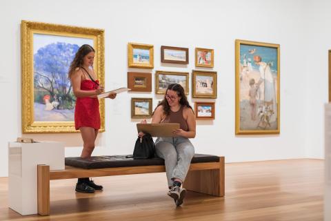 Audience members Drawing from the Collection at Queensland Art Gallery, Brisbane 