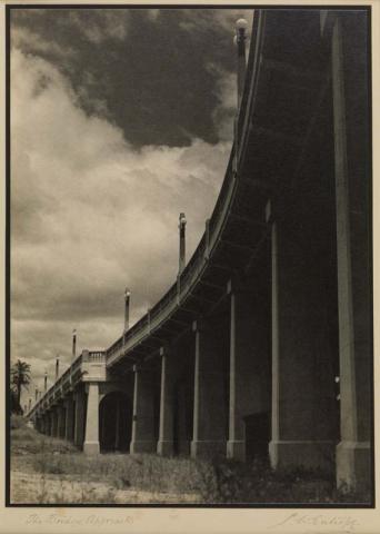 Artwork The bridge approach (Grey Street Bridge, Brisbane) this artwork made of Bromoil photograph on paper, created in 1930-01-01