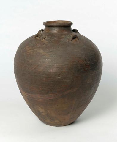 Artwork Narrow-necked jar with lugs (tsubo) this artwork made of Stoneware, wheelthrown form with kiln and ash marks, created in 1582-01-01