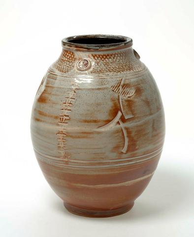 Artwork Large vase this artwork made of Stoneware, wheelthrown, with roundels at neck, coggle and incised decoration, created in 1998-01-01
