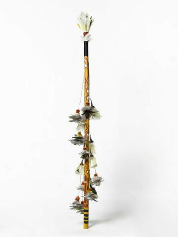 Artwork Banumbirr (Morning Star pole) this artwork made of Wood, bark fibre string, cotton thread, feathers, natural pigments, synthetic polymer paint, created in 1998-01-01