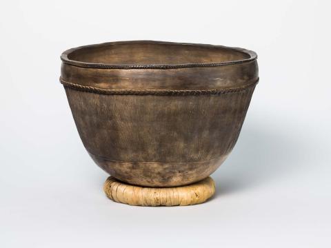 Artwork Cooking pot this artwork made of Hand-thrown earthenware with incised decoration and beeswax