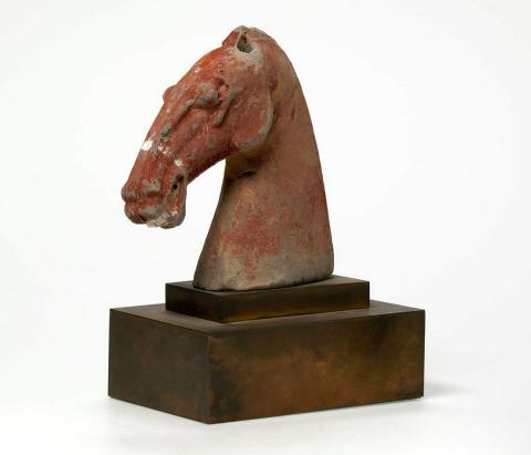 Artwork Horse head this artwork made of Earthenware, red and white pigment on metal base