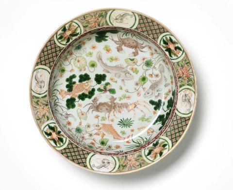 Artwork Famille verte basin this artwork made of Porcelain, overglaze enamels with fish, crustaceans and aquatic plants