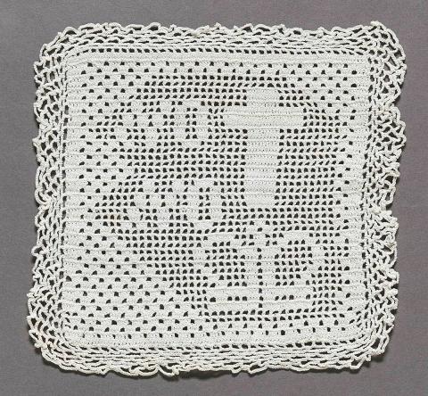 Artwork (Cross and crown) this artwork made of Cotton filet crochet
