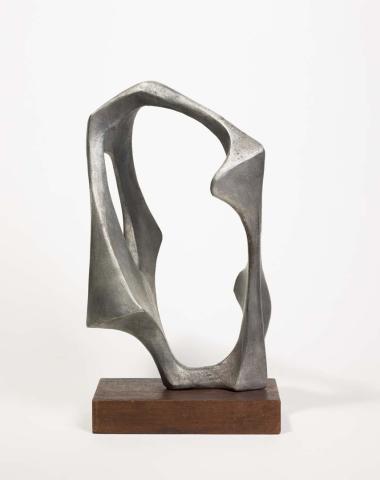 Artwork Sculptural form this artwork made of Cast aluminium on wooden base, created in 1958-01-01
