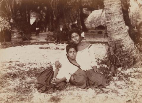 Artwork Native girls, Rotuma this artwork made of Albumen photograph on paper mounted on card, created in 1899-01-01