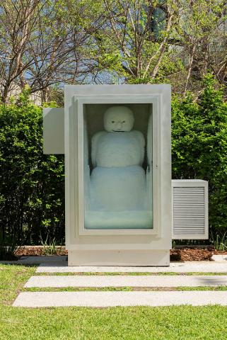 Artwork Snowman this artwork made of Ice sculpture in refrigerated vitrine, created in 1987-01-01