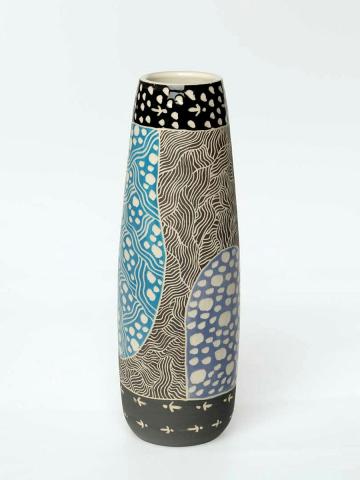 Artwork Kalaya Tjukurpa this artwork made of Stoneware, created in 2014-01-01