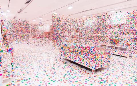 Artwork The obliteration room this artwork made of Furniture, white paint, dot stickers