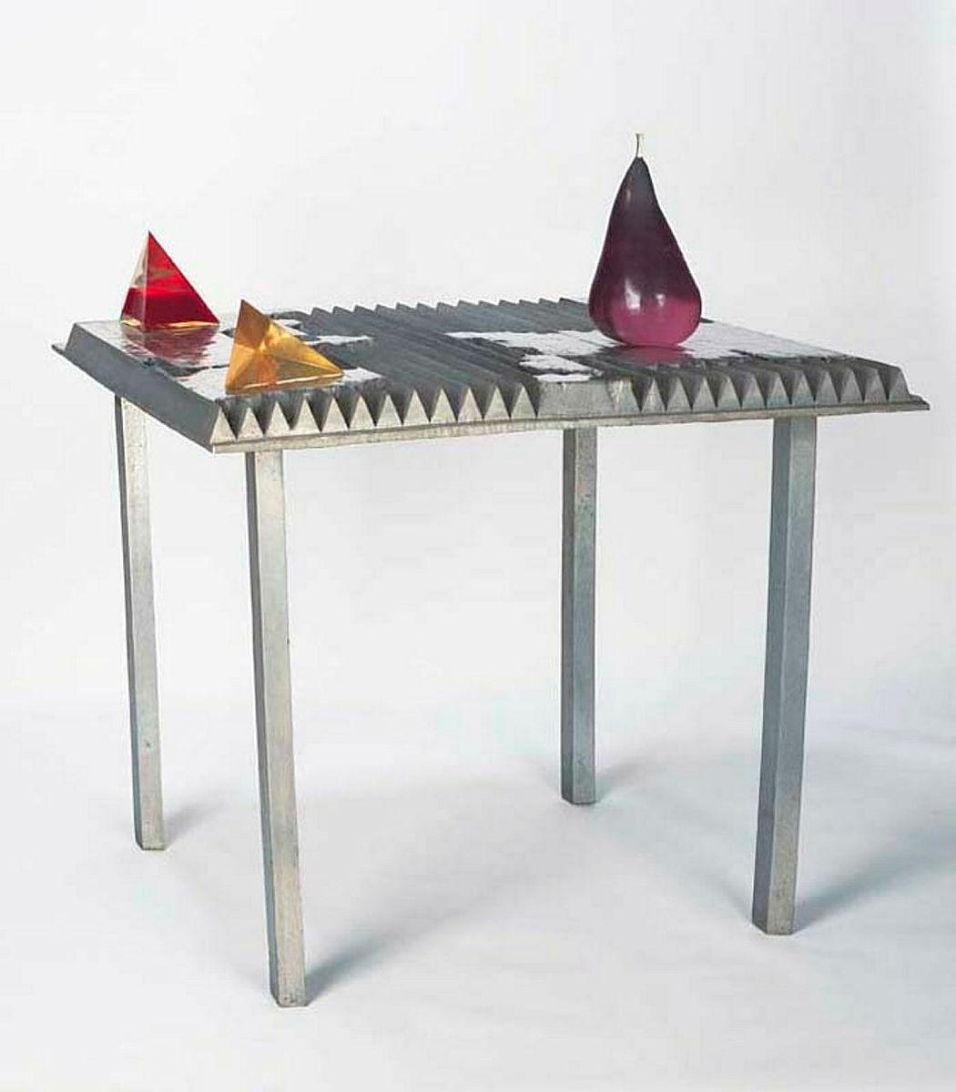 Artwork Small banquet this artwork made of Cast aluminium with three cast resin objects, created in 1971-01-01