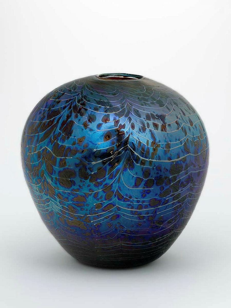 Iridised sphere 1989