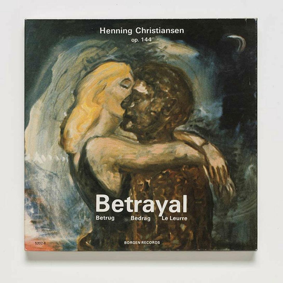 Artwork Betrayal this artwork made of E.P. record, cardboard box with screenprinted cardboard and paper serviettes, created in 1981-01-01