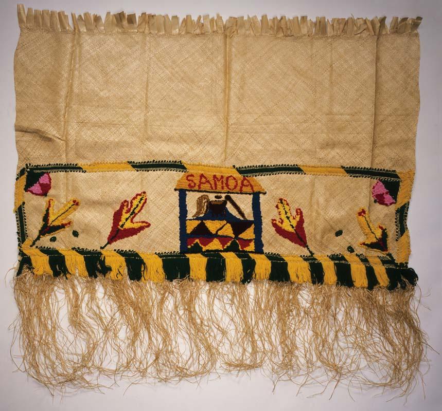Artwork Fala lau'ie (Mat) this artwork made of Woven laufala (pandanus) and commercial wool, created in 2005-01-01