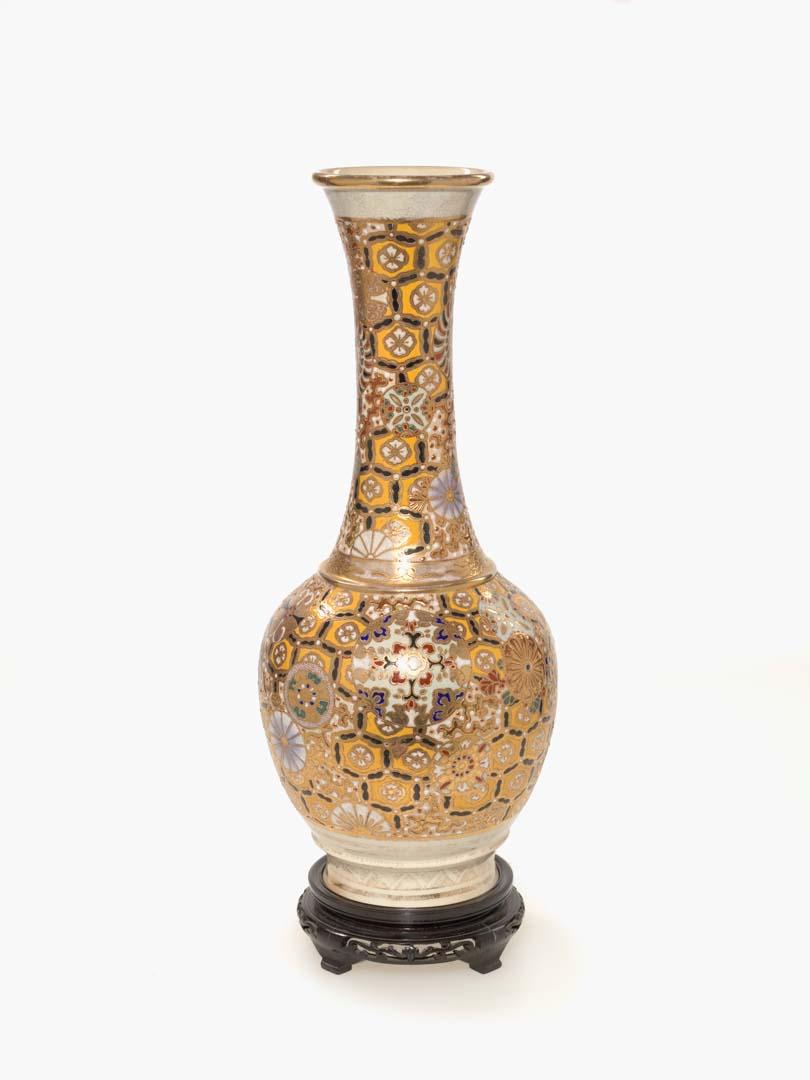 Artwork Vase this artwork made of Earthenware on lacquer stand, created in 1868-01-01