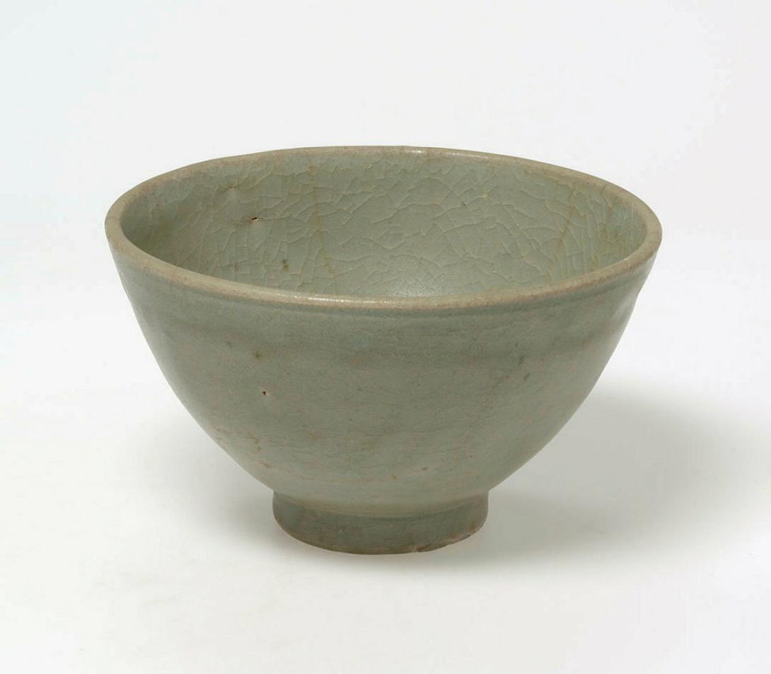 Artwork Bowl this artwork made of Stoneware, celadon crackle glaze, created in 1300-01-01