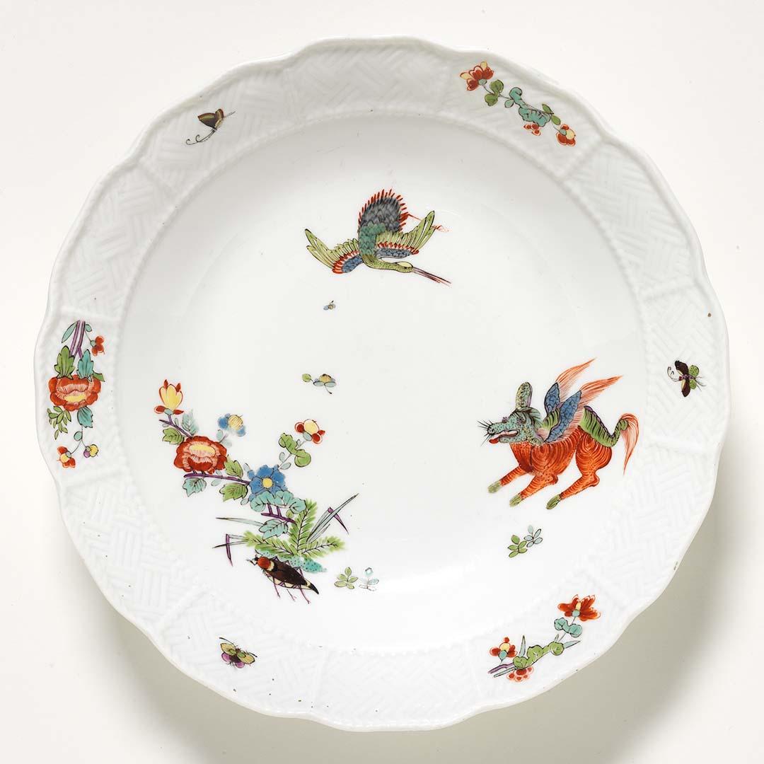 Artwork Deep dish, decorated in Kakiemon style with crane and dragon this artwork made of Hard-paste porcelain with polychrome overglaze