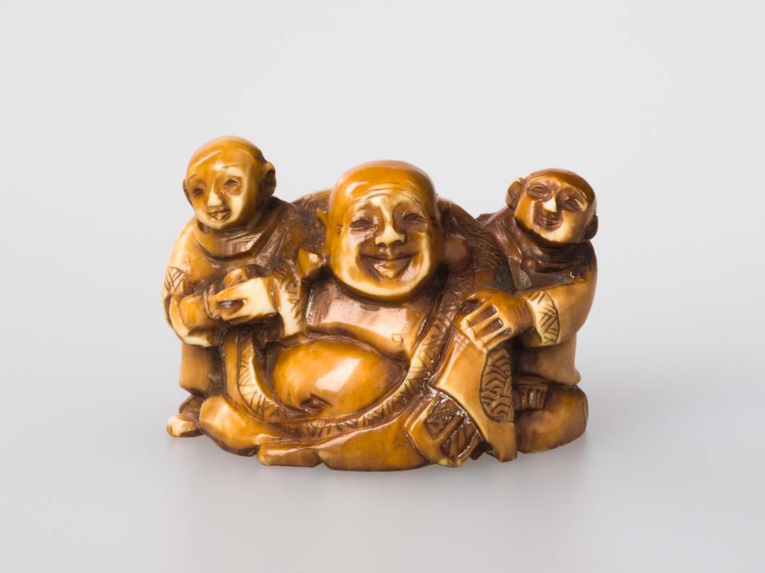 Artwork Netsuke: (Hotei) this artwork made of Carved ivory, created in 1800-01-01