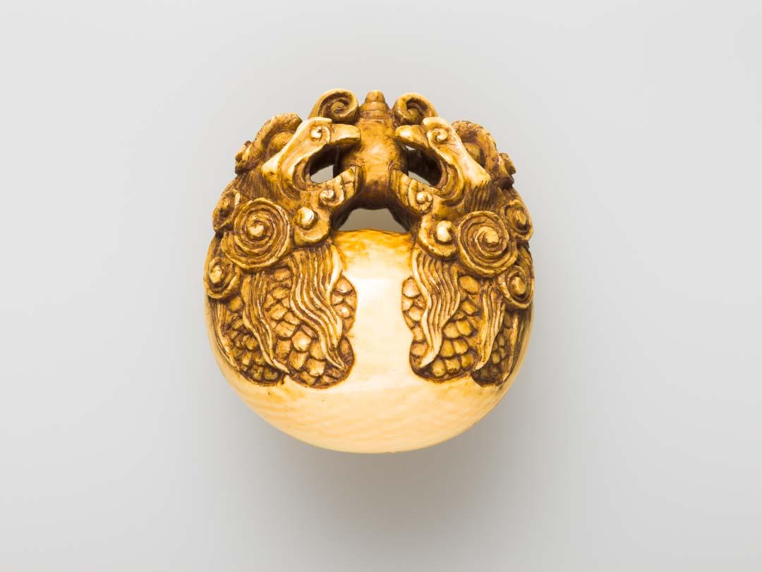 Artwork Netsuke: (bell) this artwork made of Carved ivory