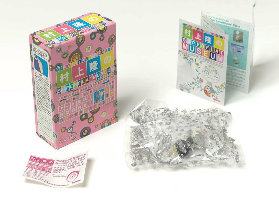 Artwork Mr. Oval and the Mediator / Black (from the 'SUPERFLAT MUSEUM' series by Takashi Murakami) this artwork made of Plastic figurine in pink cardboard box with leaflets, created in 2003-01-01