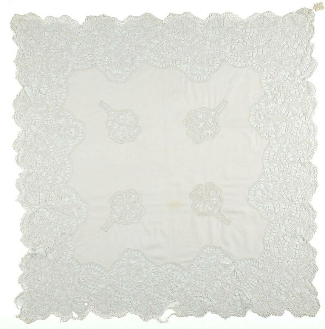 Artwork Tablecloth this artwork made of Linen square with 18cm wide bobbin lace border and four bobbin lace insets, created in 1900-01-01
